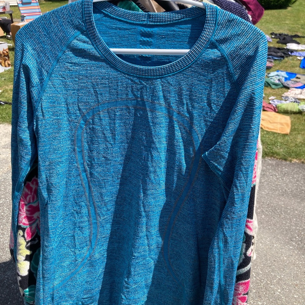 Lululemon Swiftly Tech Long Sleeve